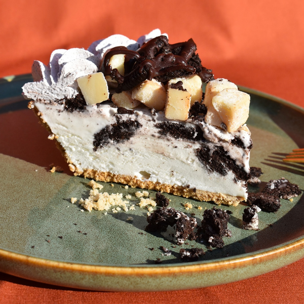 Oreo Cheesecake Pie